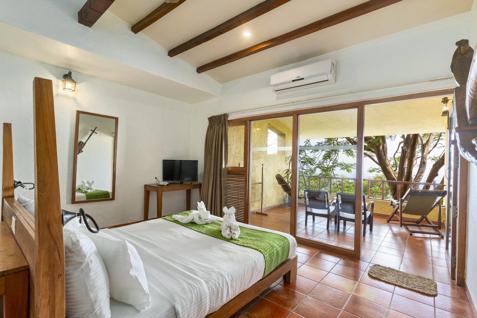 Varsha – Standard Deluxe Room